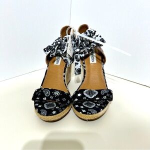 Steve Madden lace up Paisley Esperella wedge size 7.5 S25279